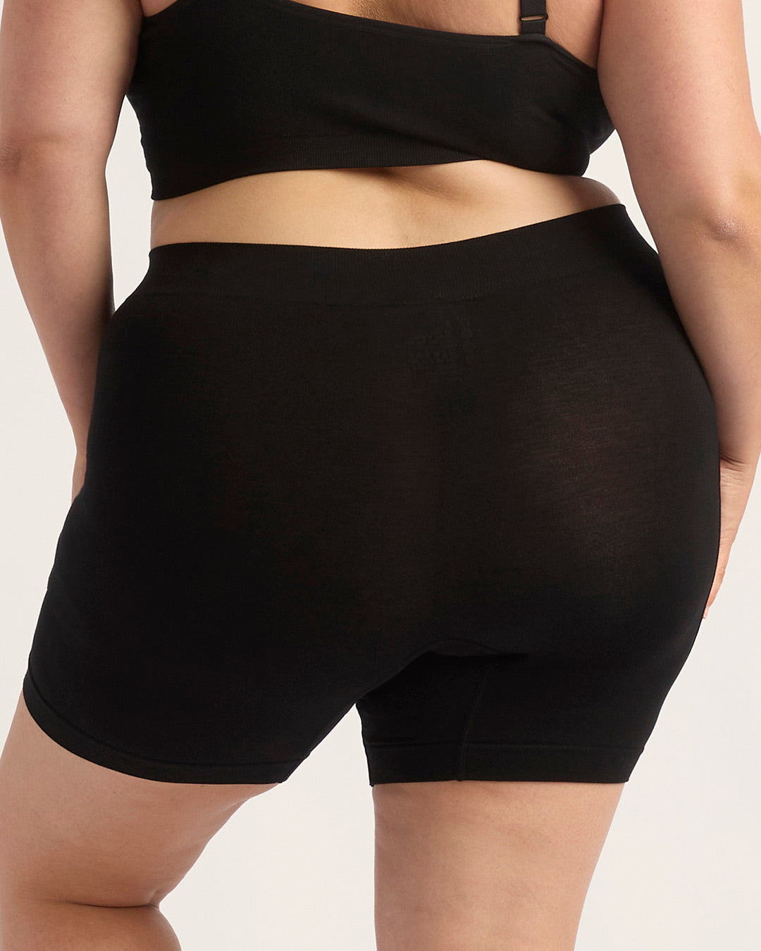 Seamfree Undershorts with Pocket 6