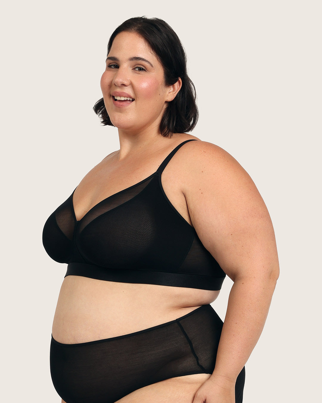 FreeMesh Full Bust Wireless Bra - Black