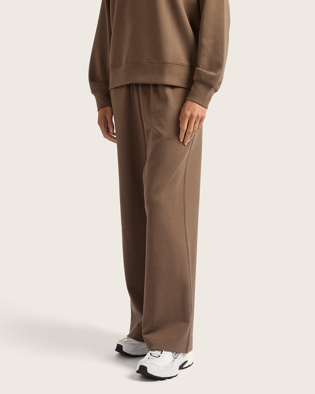 Women's Straight Leg Sweat Pants - Oyster