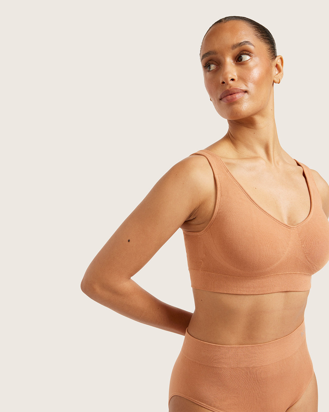 Seamfree Padded Crop Bra - Dune