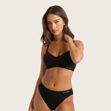 Model's Headshot - Kushi Leggo