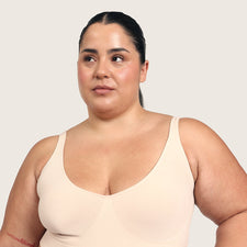 Model's Headshot - Liz Hayez