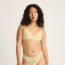 Model's Headshot - Yvonne Missing