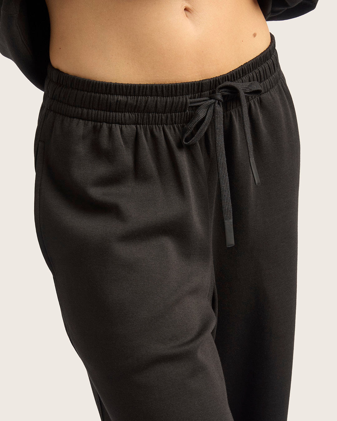 Women's Straight Leg Sweat Pants - Black